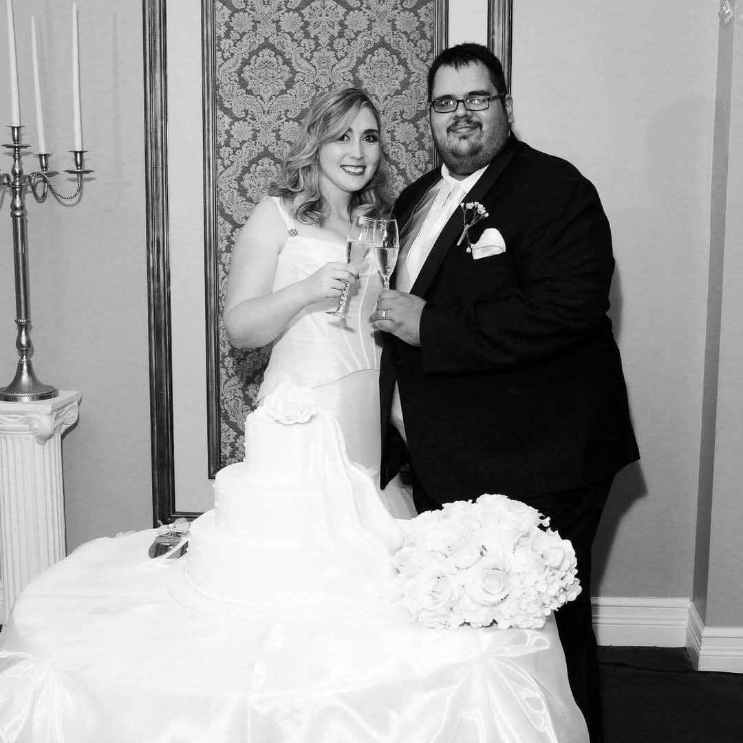 Jonathan and Kristy Alonso on their wedding day in 2015